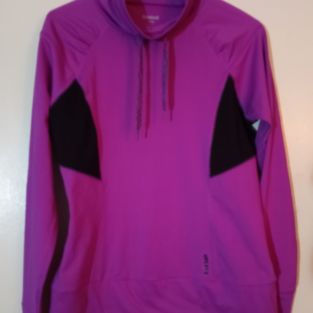 🌺 Reebok Running Top M/M